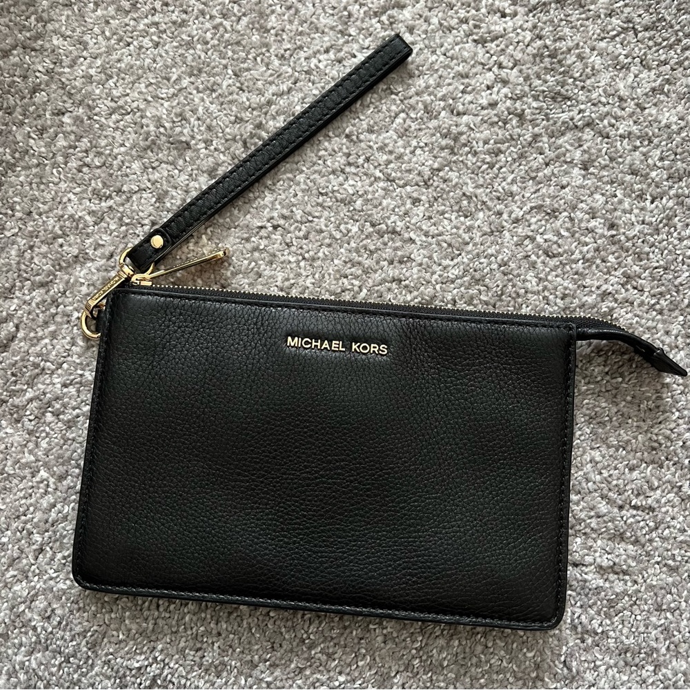 Michael Kors wristlet black leather NWT